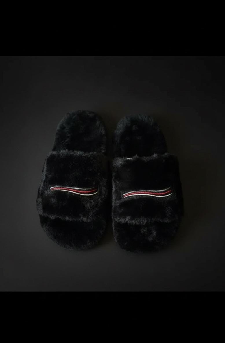 1 to 1 Comfortable Fuzzy Wool Slippers