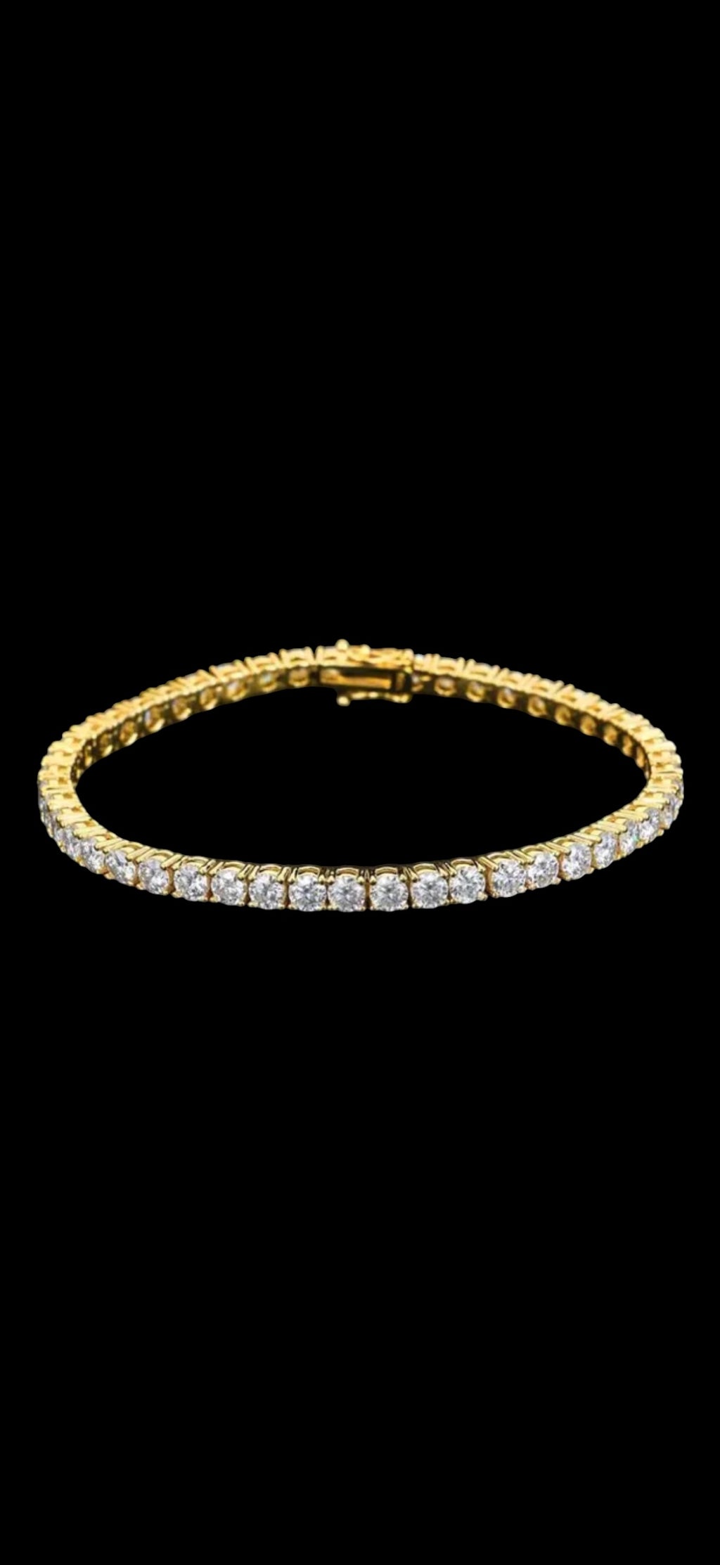 Luxurious diamond bracelet