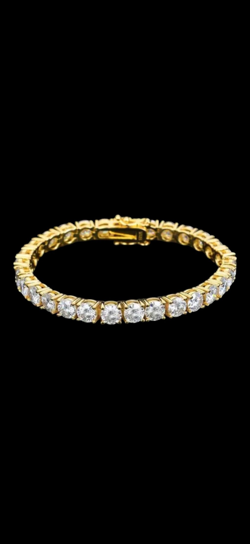 Luxurious diamond bracelet